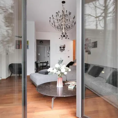 Castillia, Bosco Verticale Apartamento *