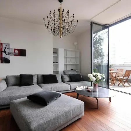Castillia, Bosco Verticale Apartamento