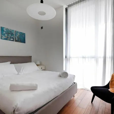 Castillia, Bosco Verticale Apartamento